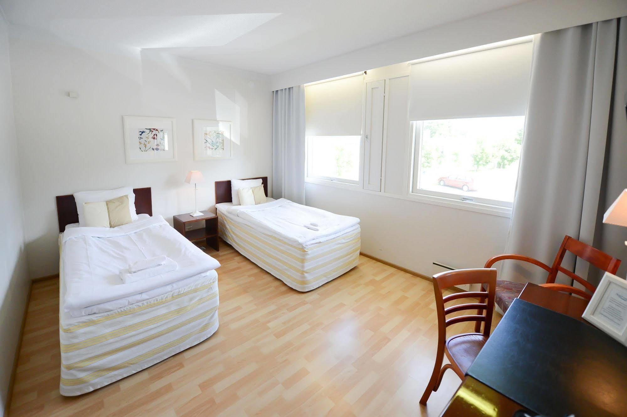 Hotel Sea Front Raseborg Ngoại thất bức ảnh