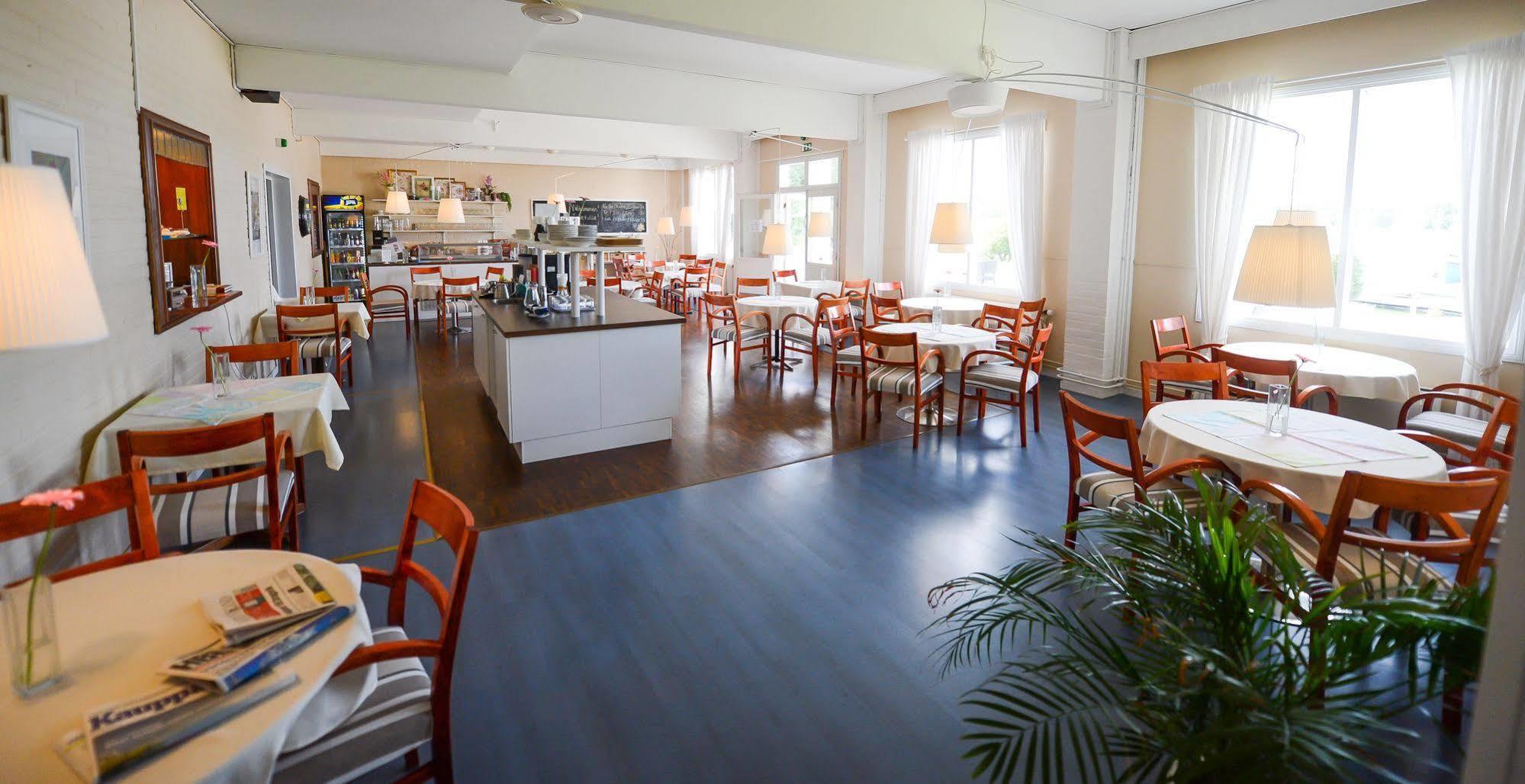 Hotel Sea Front Raseborg Ngoại thất bức ảnh